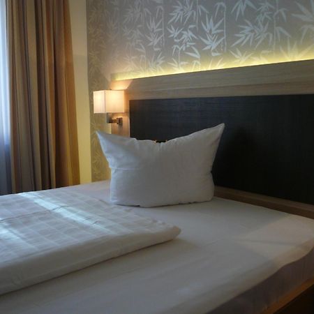Hotel Kaiserhof Siegburg Esterno foto