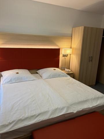 Hotel Kaiserhof Siegburg Esterno foto