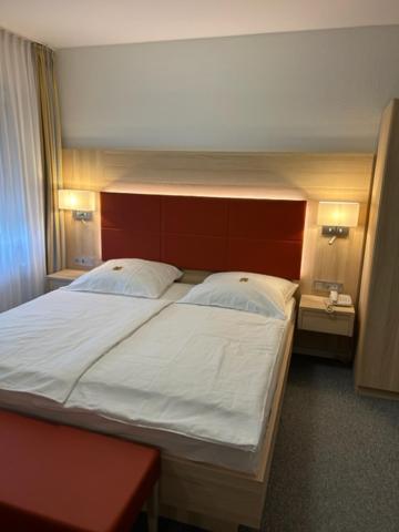 Hotel Kaiserhof Siegburg Esterno foto