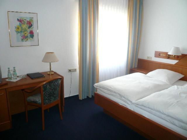Hotel Kaiserhof Siegburg Esterno foto