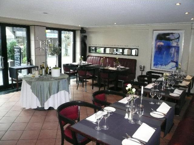 Hotel Kaiserhof Siegburg Esterno foto